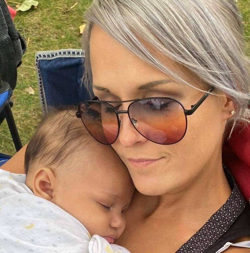 Meet your Posher, Joni